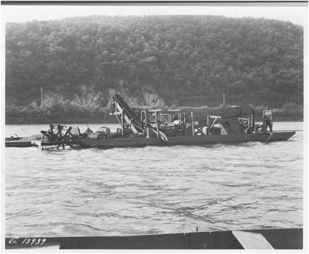 Prentiss Coal dredger on the Susquehanna River.jpg